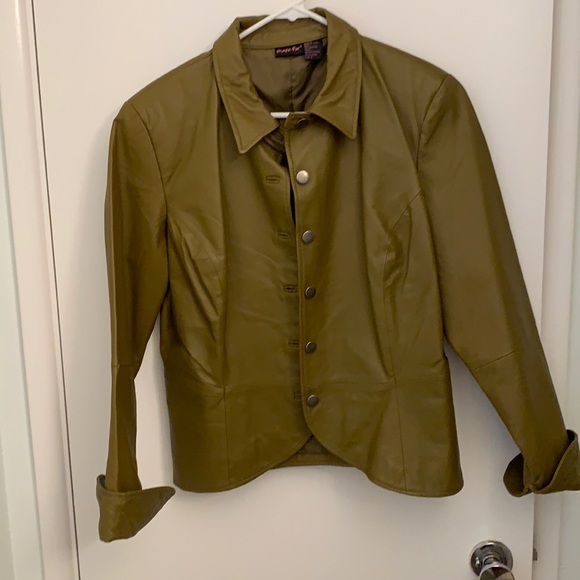 SHAPE FX, OLIVE LEATHER, SZ18 - Picture 1 of 9